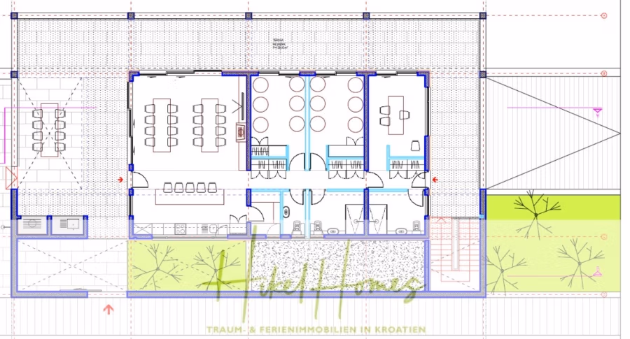 2 Meerblick Rohbau-Villen mit Haupt- und Gästehaus in absoluter privater Lage - Grundriss eines Gebäudes mit Räumen, Schreibtischen, runden Tischen und Stühlen. Außerdem sind ein Treppenhaus, zwei Toiletten und grüne Außenflächen mit Bäumen enthalten. Deutscher Text unten. (42505)