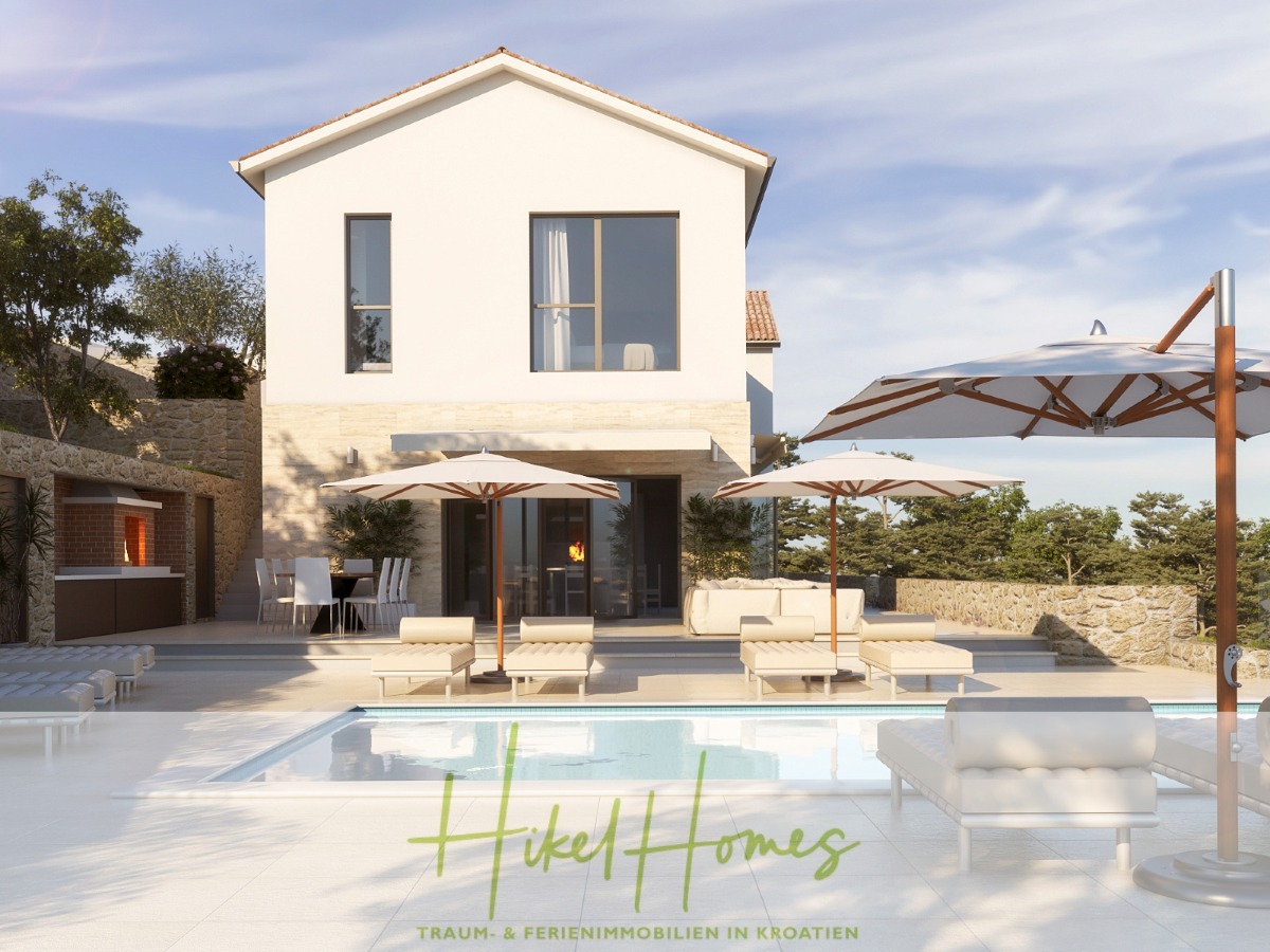Moderne weiße Villa mit großen Fenstern, Sitzgelegenheiten im Freien, Liegestühlen, Sonnenschirmen und einem Pool. Umgeben von Grünflächen und Steinmauern. Der Text "Hikel Homes Traum- & Ferienimmobilien in Kroatien" erscheint am unteren Rand. - Exklusive 380m² Meerblick & Luxus in absoluter Alleinlage mit Privatspähre + Pool, Sommerküche, …