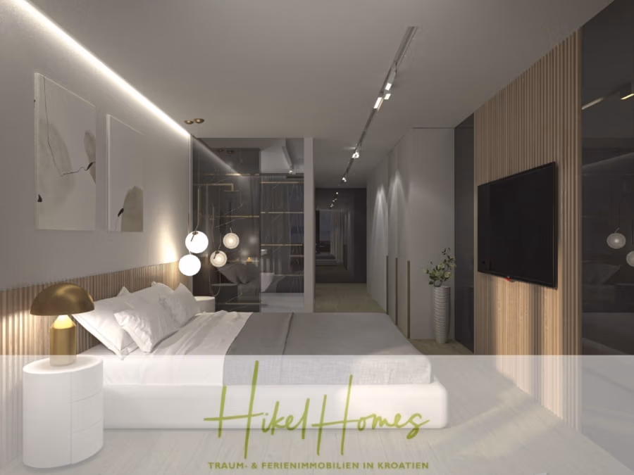 Neubau Meerblick 270m vom Meer entfernt – Hochwertigen Ausstattung – Fertigstellung Ende 2025 - Modernes Schlafzimmer mit großem Bett, weißer Bettwäsche und Holzakzenten. Eine runde Lampe steht auf einem Nachttisch neben dem Bett. Ein Flachbildfernseher ist an der Wand montiert, und dekorative Leuchten hängen von der Decke. Das Bild zeigt den Text „Hikel Homes“. (42602)