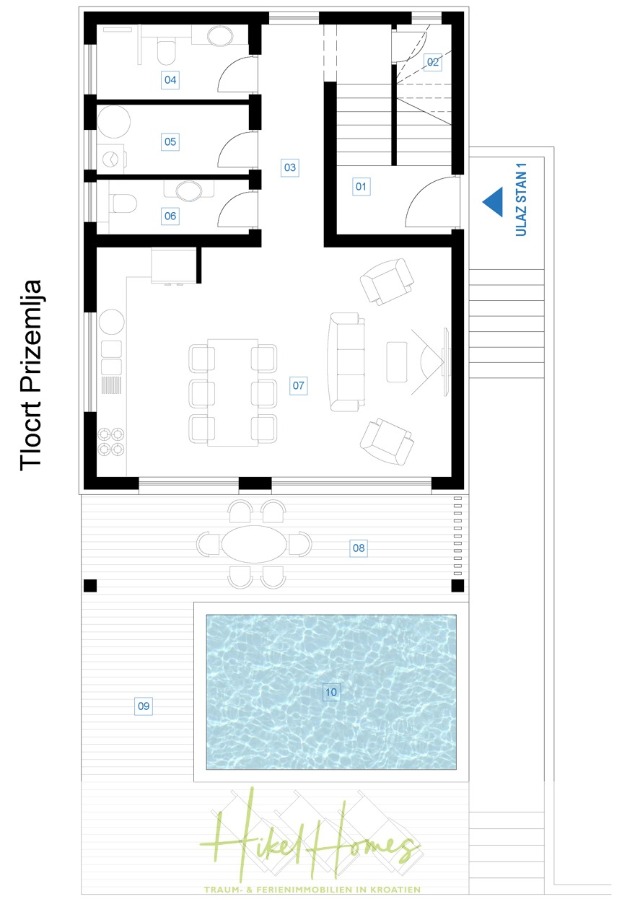 Neubau Meerblick 270m vom Meer entfernt – Hochwertigen Ausstattung – Fertigstellung Ende 2025 - Der Grundriss mit der Bezeichnung "Tlocrt Prizemlja" zeigt einen Eingang, einen Flur, drei Badezimmer, zwei Schlafzimmer, einen offenen Wohn-/Ess-/Küchenbereich und eine große Terrasse mit einem Swimmingpool im Freien. (46252)