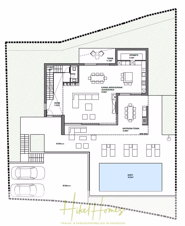 Meerblick – Schlüsselfertige Villa Princ in Seget Vranijca – modernste Technik – 3 SZ - Architektonischer Grundriss eines Hauses mit Küche, Wohnzimmer und Terrasse mit Sitzgelegenheiten im Obergeschoss. Im Untergeschoss befinden sich ein Pool, ein Außenbereich und Parkplätze für zwei Autos. (42005)