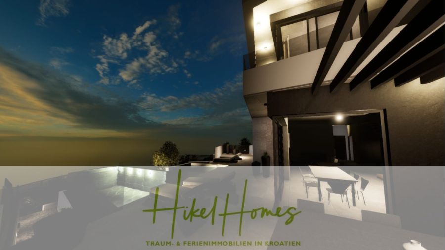 Einziehen im Sommer – Meerblick Neubau-Luxusvilla mit Einrichtung, Infinitypool & Raumkonzept - Moderne Villa bei Sonnenuntergang mit Pool und Essbereich im Freien, beleuchtet von warmen Lichtern. Der Himmel ist teilweise bewölkt. Der Text "Hikel Homes Traum- & Ferienimmobilien in Kroatien" ist am unteren Rand eingeblendet. (44659)