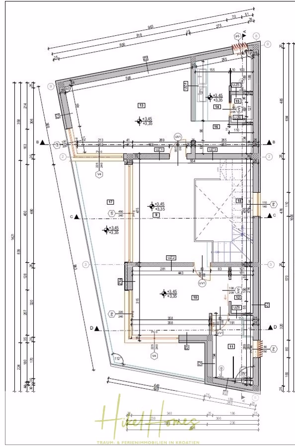 Einziehen im Sommer – Meerblick Neubau-Luxusvilla mit Einrichtung, Infinitypool & Raumkonzept - Architektonischer Grundriss mit geometrischem Grundriss, der Wände, Türen und Maße in verschiedene Richtungen zeigt. Zahlreiche nummerierte Symbole und Anmerkungen beschreiben detailliert die einzelnen Bauelemente und Abmessungen. (43108)