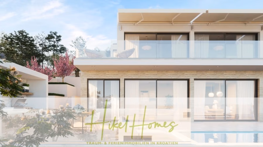 Neubauprojekt Villa Aja – von jedem Zimmer aus Meerblick auf 250m² mit 3 Schlafzimmer / 3 Bädern - Modernes zweistöckiges Haus mit großen Glasfenstern, Pool im Vordergrund und Grünflächen drumherum. Unten ist ein Logo mit dem Text „Hikel Homes“ und dem Slogan „Traum- & Ferienimmobilien in Kroatien“ eingeblendet. (41609)