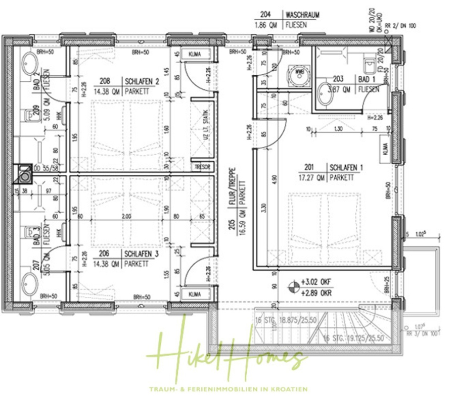 Villa im Mittelmeerstil mit 3 SZ, Pool, Dachterrasse mit Meerblick (2) - Schwarz-Weiß-Grundriss einer Wohnung mit drei Schlafzimmern, einem Badezimmer, einem Waschraum und einem Wohn-/Essbereich mit beschrifteten Maßen und Abmessungen in deutscher Sprache. Das Logo von "Hikel Homes" erscheint am unteren Rand. (44815)