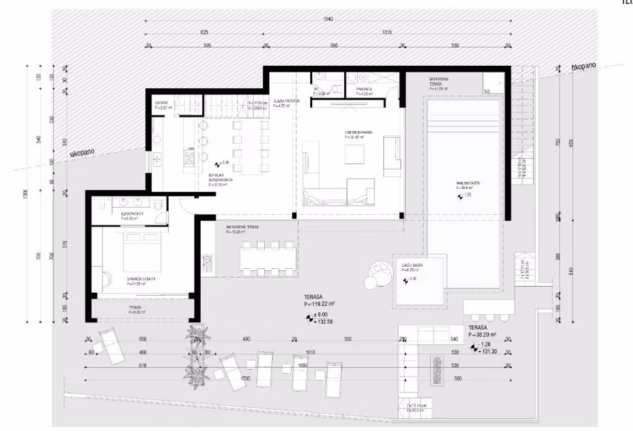 Schlüsselfertige – großzügige Meerblick Villa in ruhiger Lage, 4 SZ, 4 Bäder, Pool, Jacuzzi, … - Architektonischer Grundriss mit beschrifteten Räumen. Beinhaltet Wohnzimmer, Küche, Schlafzimmer, Badezimmer und eine Außenterrasse mit Sitzgelegenheiten und Pool. Maße und Abmessungen sind durchgehend markiert. (41028)