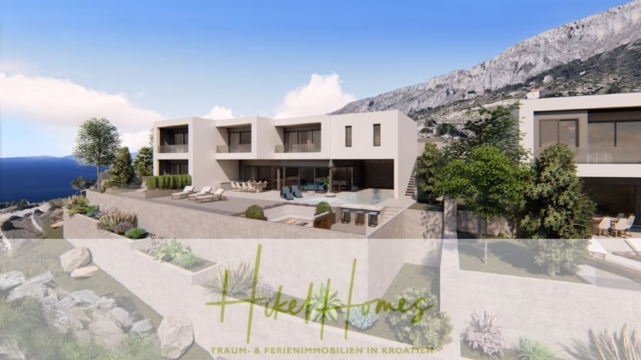 Schlüsselfertige – großzügige Meerblick Villa in ruhiger Lage, 4 SZ, 4 Bäder, Pool, Jacuzzi, … - Moderne weiße Villa mit großen Fenstern und Balkonen, Pool und Terrasse mit Liegestühlen. Sie liegt an einem Hang mit Bergen und Meer im Hintergrund. Üppiges Grün umgibt die Villa. Das Logo unten lautet: „Ideal Homes – Traum & Ferienimmobilien in Kroatien“. (41013)